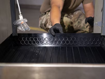 美军使用金属3D打印加工地板，空军飞机零部件维修供应链